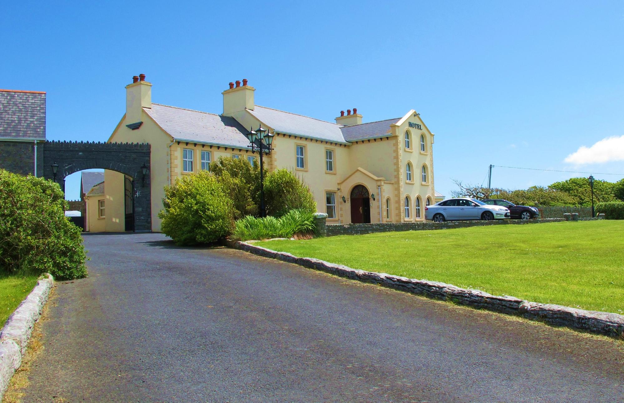 Hotel photo 2 of Aran View Country House.