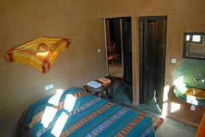 Room & Suite