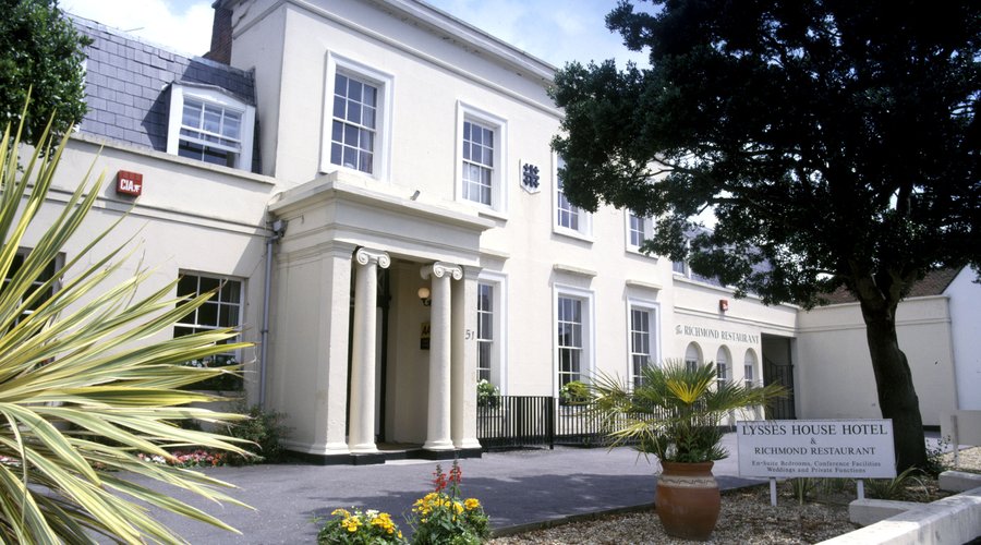 Lysses House Hotel