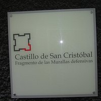 signpost to the castillo