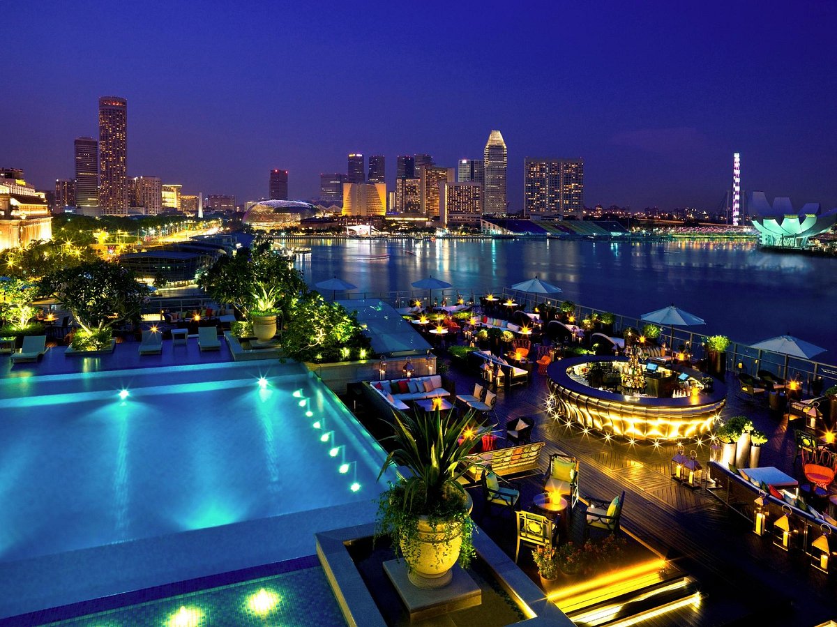 ذا فوليرتون باي هوتل، فندق في سنغافورة