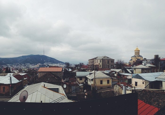 Tbilisi house. Jikia House Тбилиси. Uzu House Тбилиси. Pipia Panorama House Тбилиси. Word House Tbilisi.