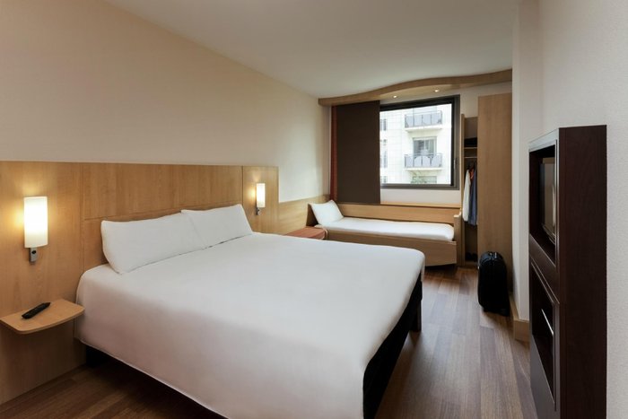 Imagen 2 de ibis Barcelona Pza Glories 22