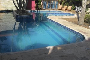 Piscina e praia