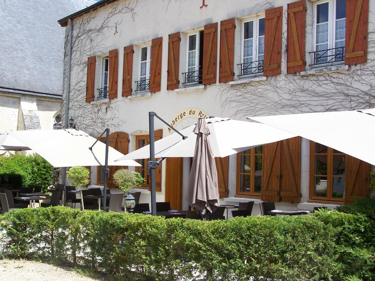 AUBERGE DU PRIEURE, Lassay-sur-Croisne - Restaurant Reviews, Photos ...