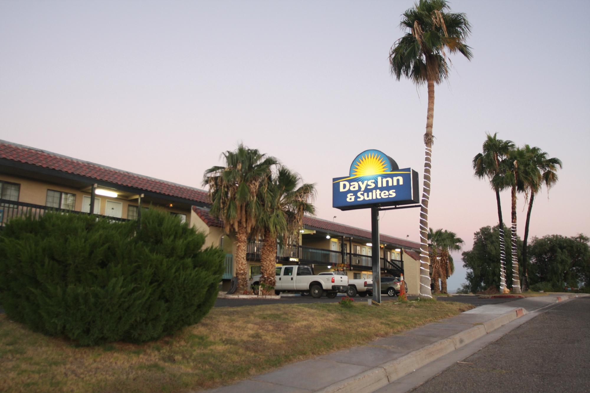 DAYS INN SUITES BY WYNDHAM NEEDLES Updated 2024 Reviews Photos   Days Inn And Suites 