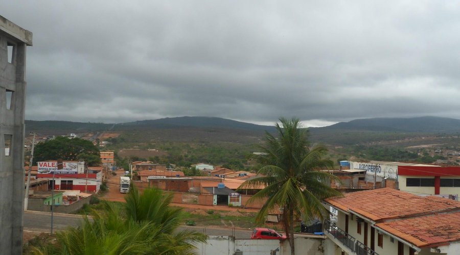 Vista da área superior (corredor que dá acesso aos quartos e sala de reuniões)