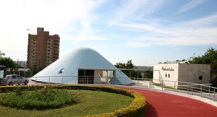 Londrina Planetarium image