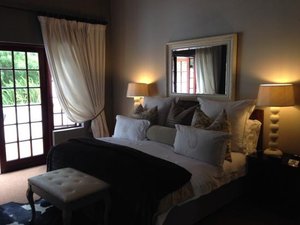 Room & Suite