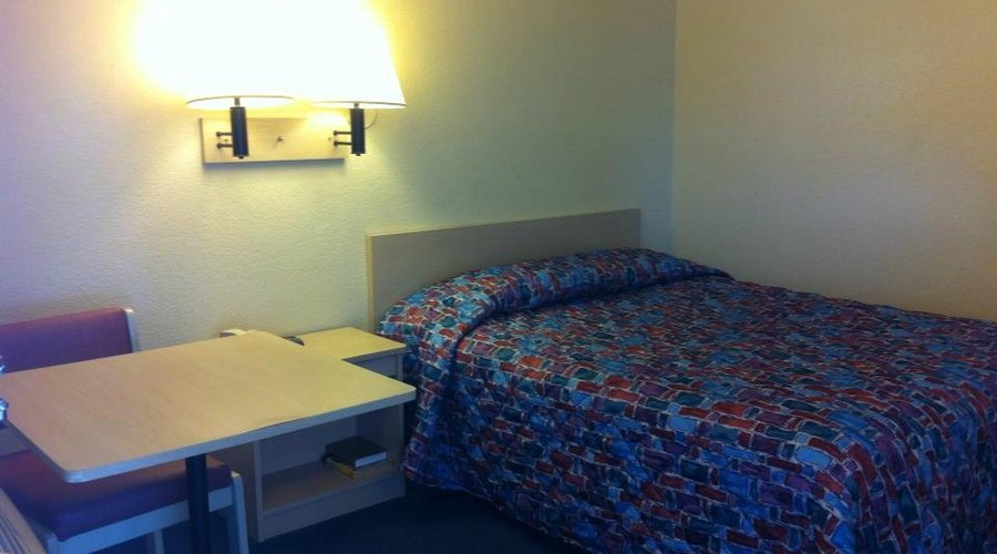 one bed room