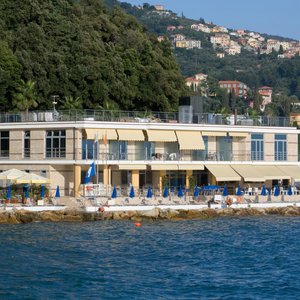 vista frontale hotel