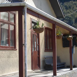 The guest lodge frontage