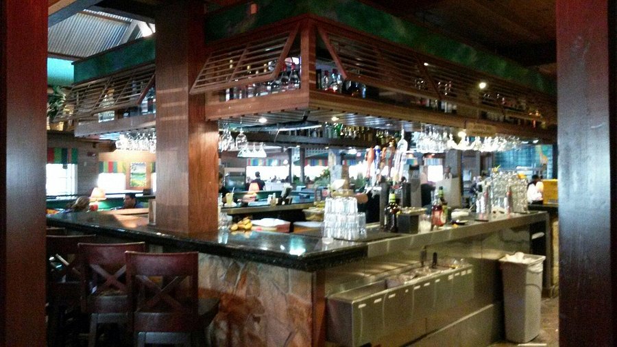 Bahama Breeze