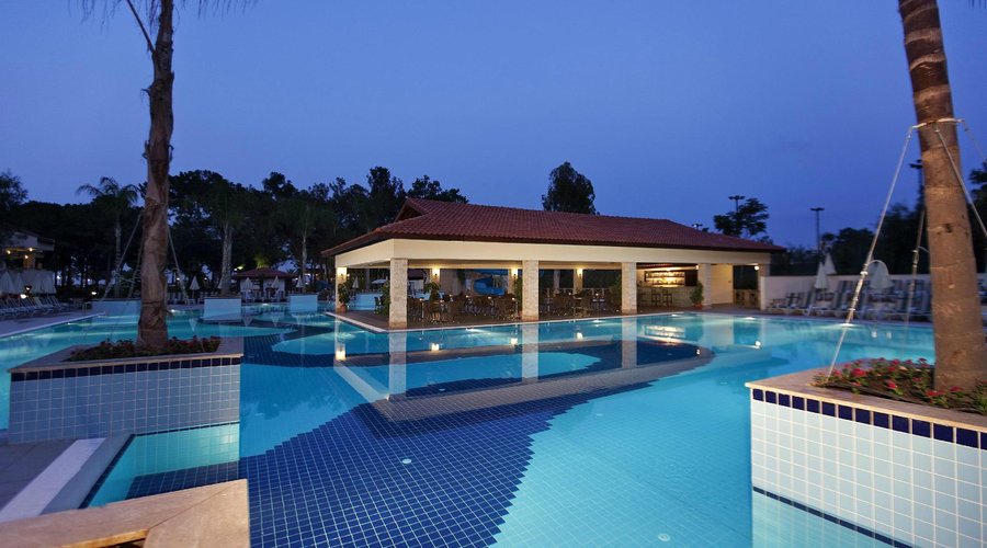 MAIN POOL