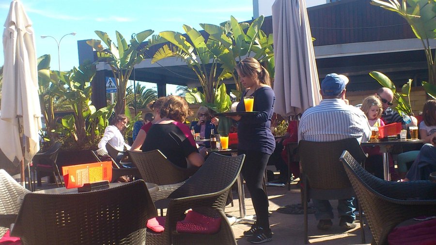 Pleasant outdoors pub