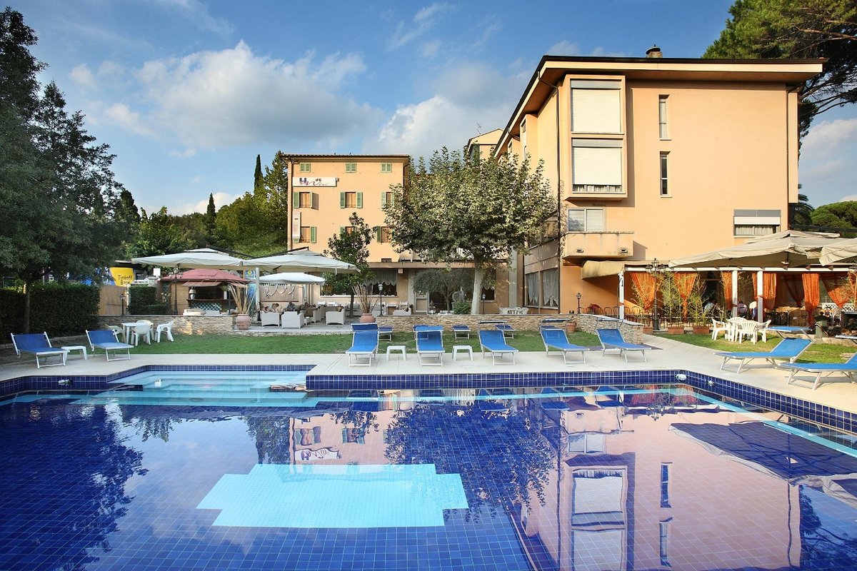 HOTEL CAVALLOTTI & GIOTTO - Prices & Reviews (Montecatini Terme