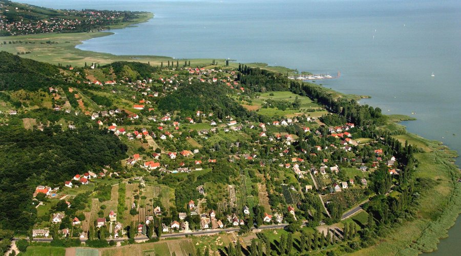 Szigliget (the village next door)