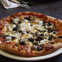 Pizzas from mini to 18"