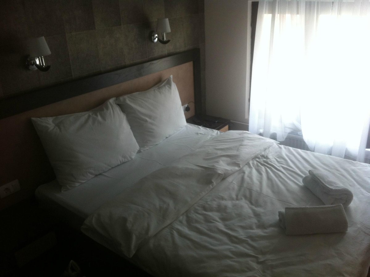 HOTEL VOZAREV $52 ($̶9̶0̶) - Belgrade Hotel 2024 Prices & Reviews