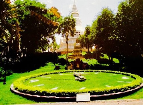 Wat Phnom, Phnom Penh - Tripadvisor
