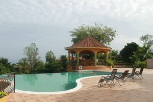 Piscina e praia