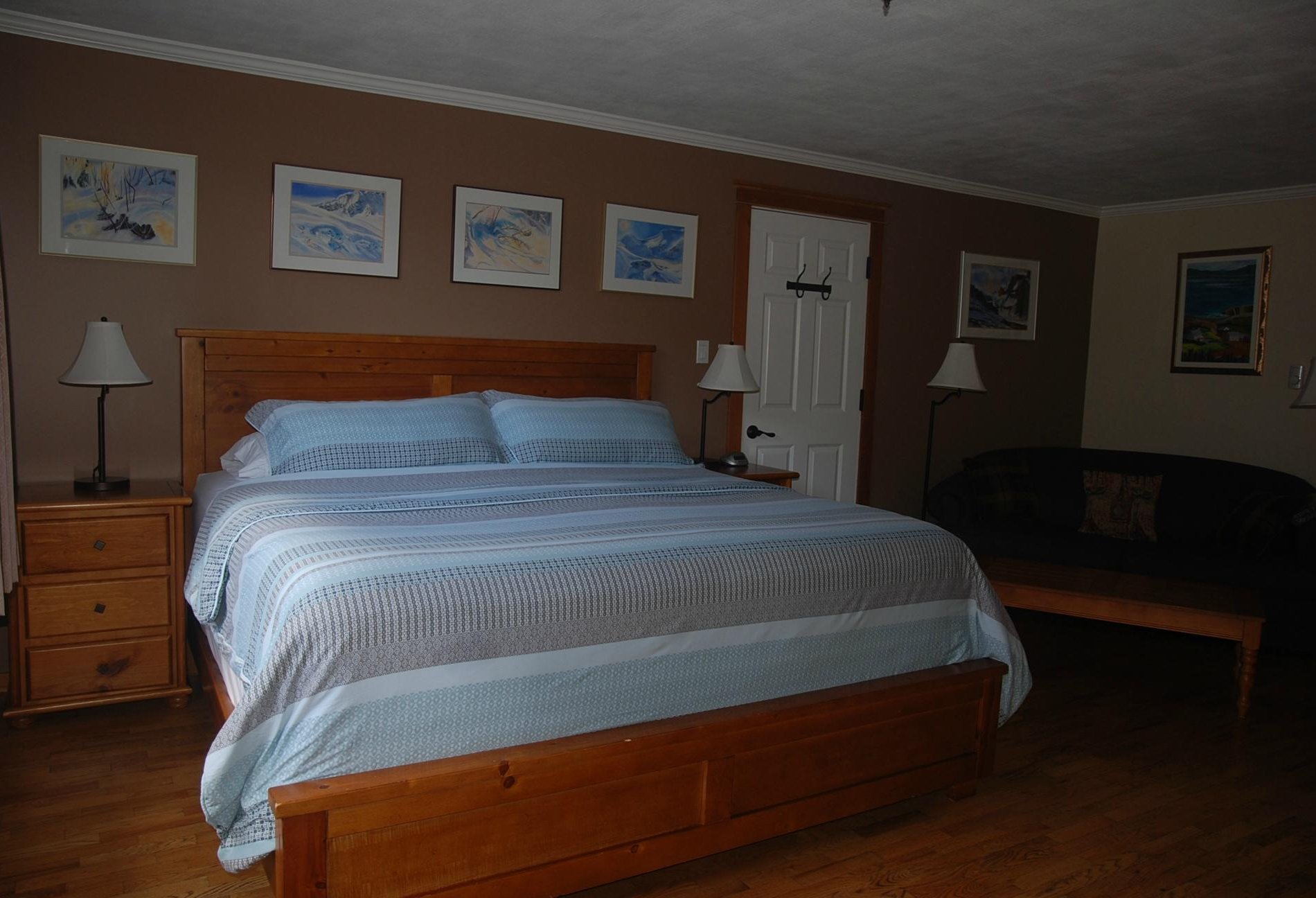 Canadian Rockies Inn by null