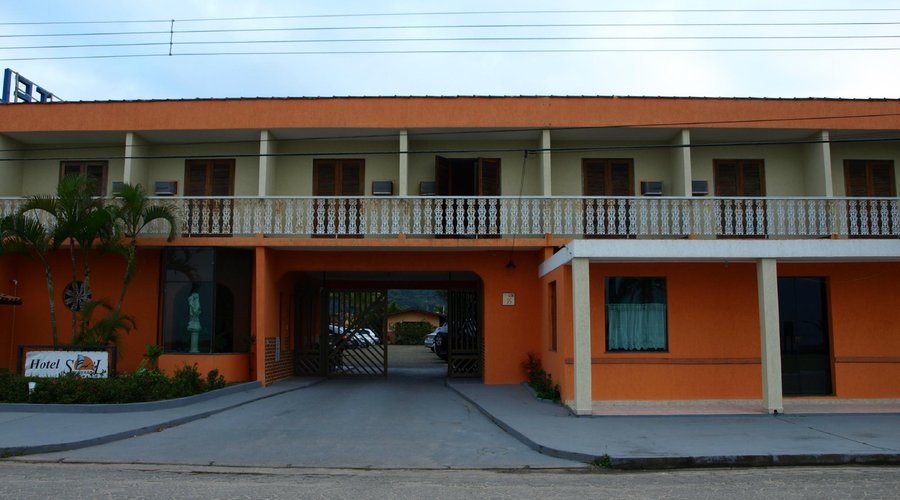 Quartos de frente para a praia
