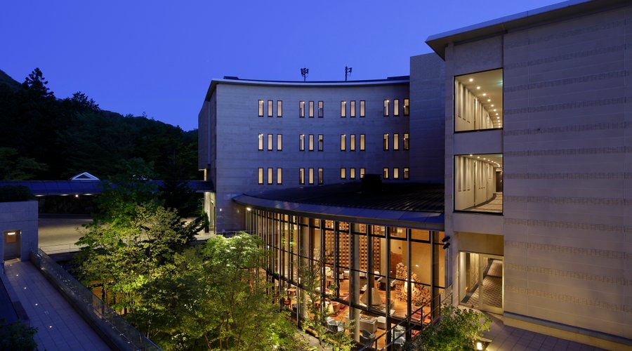 Hotel Exterior 　ホテル外観