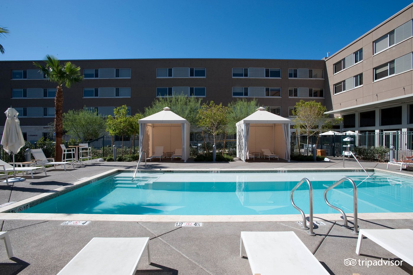 Element Las Vegas Summerlin Pool Pictures And Reviews Tripadvisor 2410