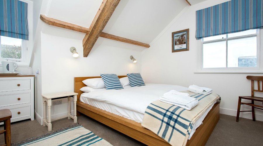 Room 8 on the top floor, views of the sea in the distance, quiet