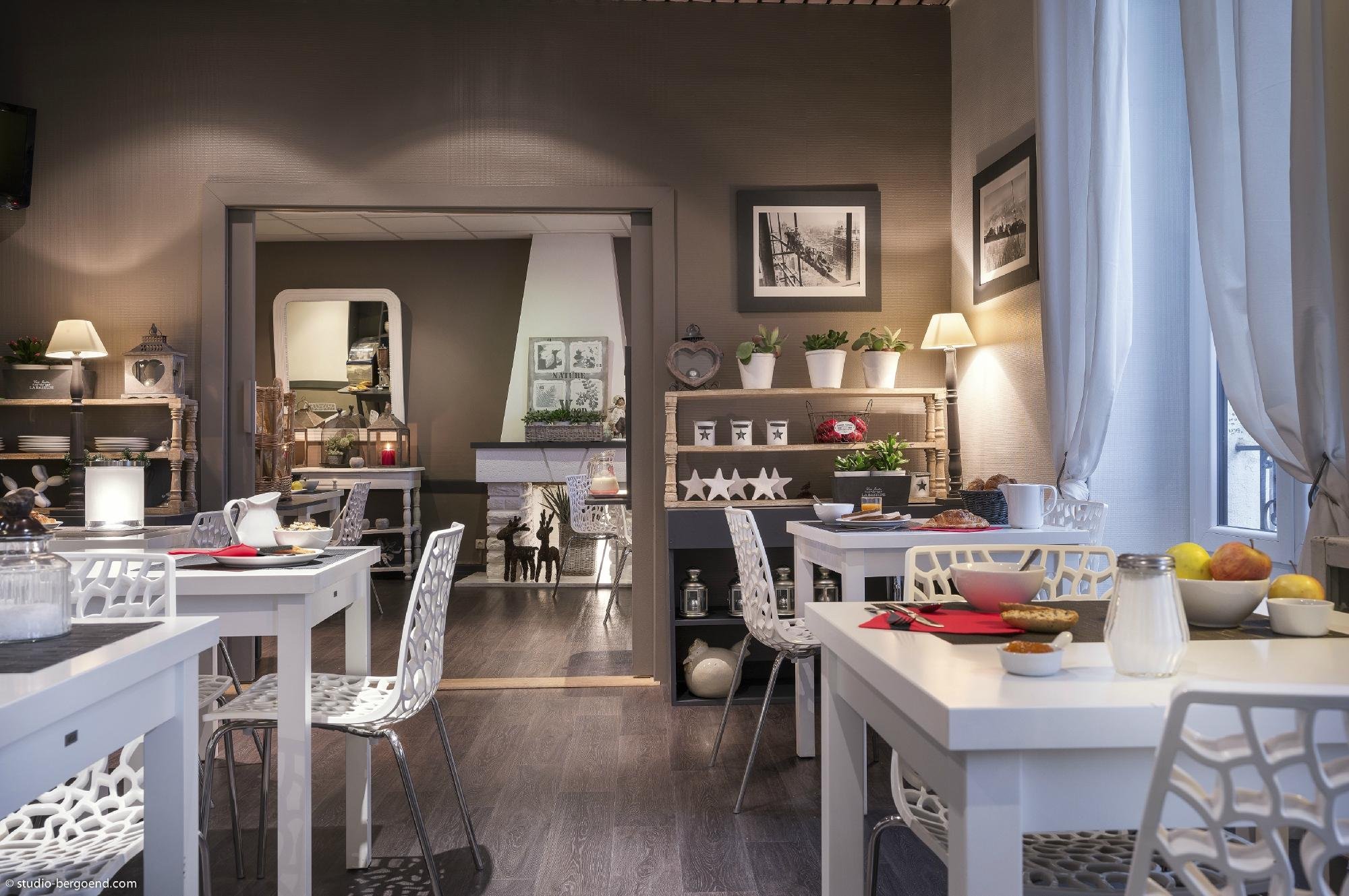 Hôtel des Alpes by null
