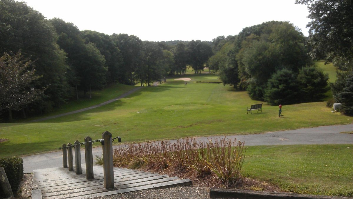 Tallwood Country Club, Hebron, Connecticut Golf course information