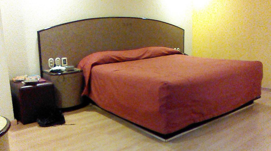 King size bed