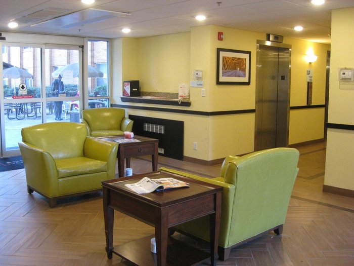 IHG Army Hotels Ring Hall Parking: Pictures & Reviews - Tripadvisor