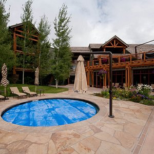Jacuzzi at The Family Pool at The Villas at Snowmass Club