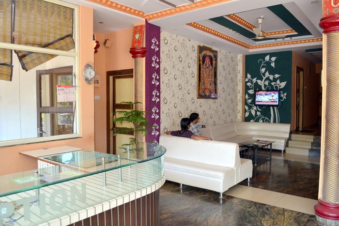 Hotel Pachmarhi Room Service: Pictures & Reviews - Tripadvisor