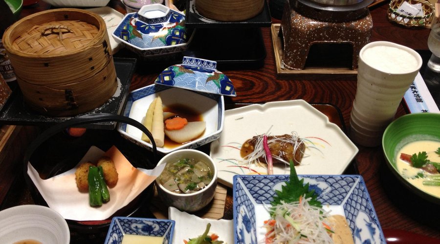 夕食です。ボリュームありました