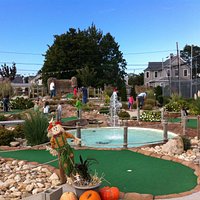 MINI GOLF
