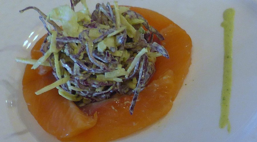 Saumon façon gravlax,chou cru