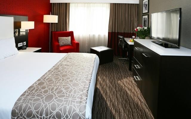 Superior Queen Bedroom