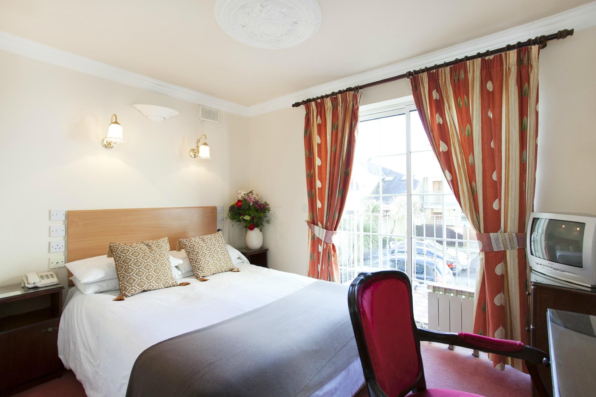 Leeson Bridge Guesthouse 132 ̶2̶1̶9̶ Updated 2022 Prices And Hotel Reviews Dublin Ireland