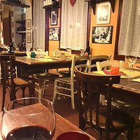 Locale contenuto ma accogliente