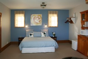 Room & Suite