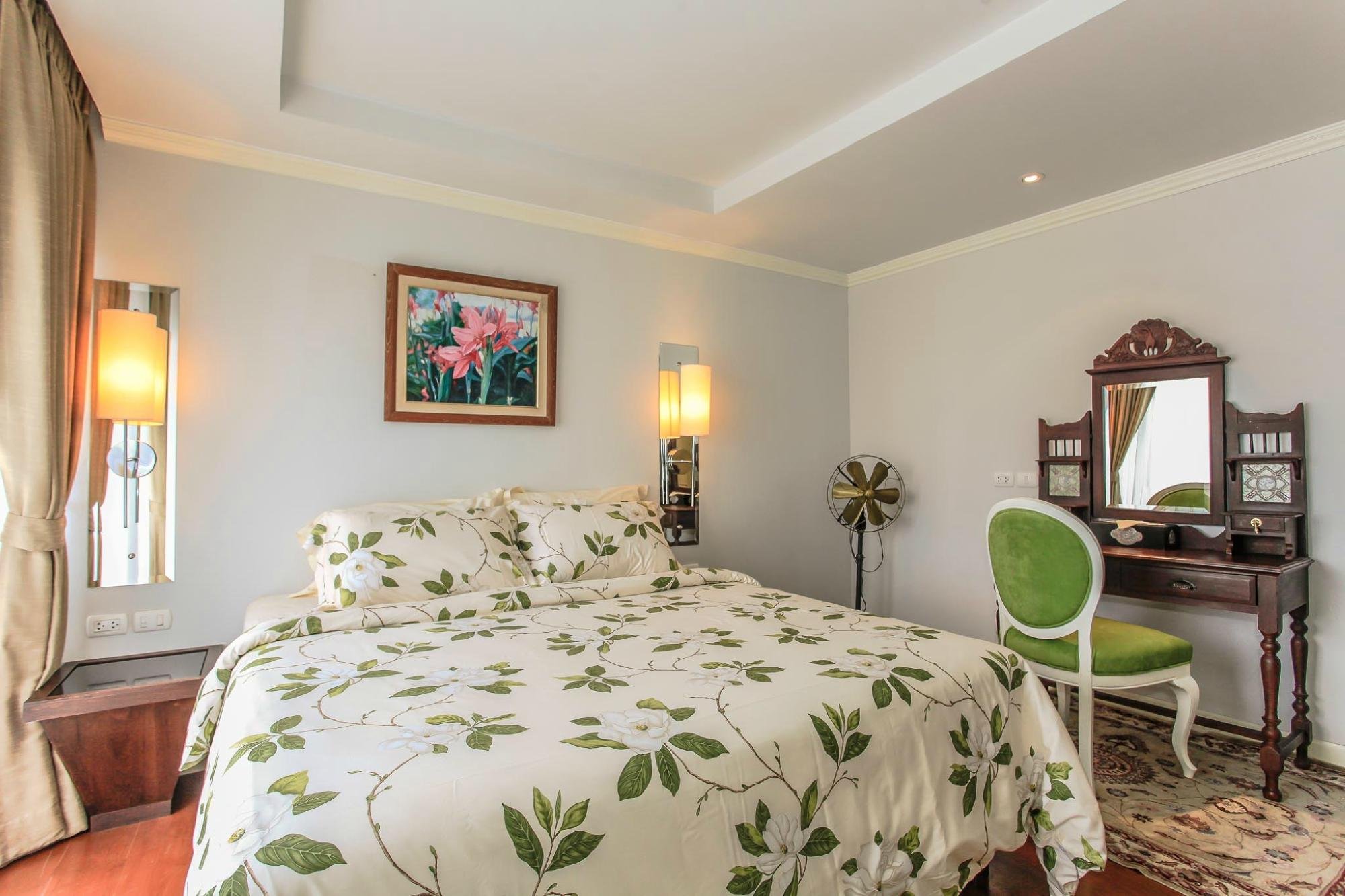 At Pingnakorn Nimman Chiangmai Hotel by null