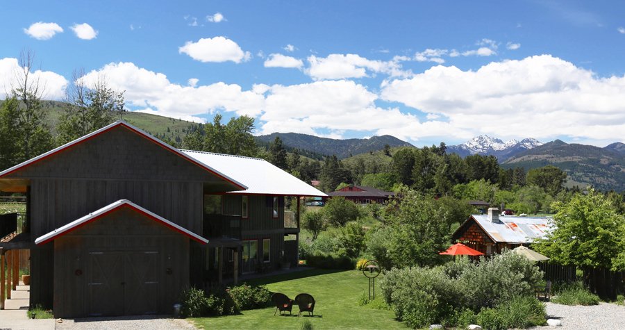 Mt Gardner Inn - A beautiful setting