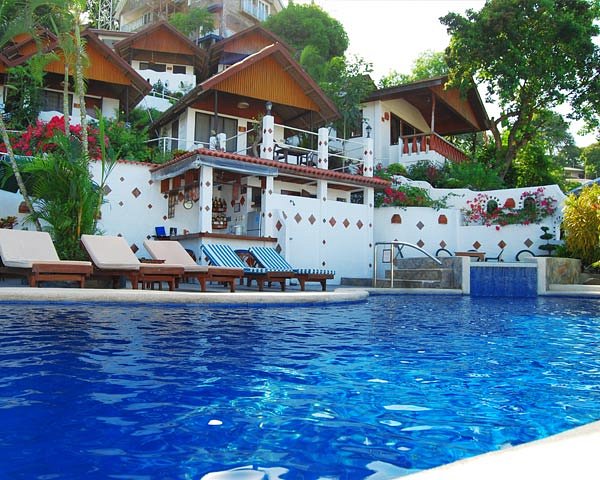 Steps Garden Resort, hotel in Mindoro