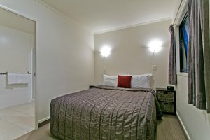 Room & Suite