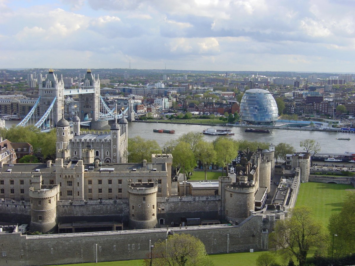 Leonardo Royal Hotel London City - Tower of London Rooms: Pictures ...