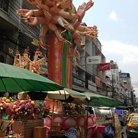 Lakschmi statue @ Phahurat Market