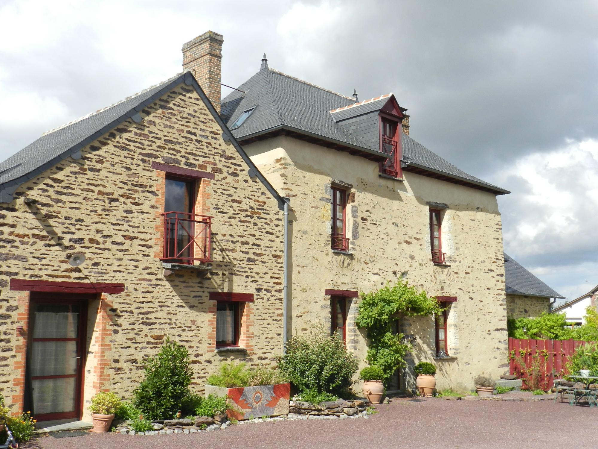 LE MANOIR DU FRESCHE B&B (Chanteloup, Francia): Prezzi 2022 E Recensioni